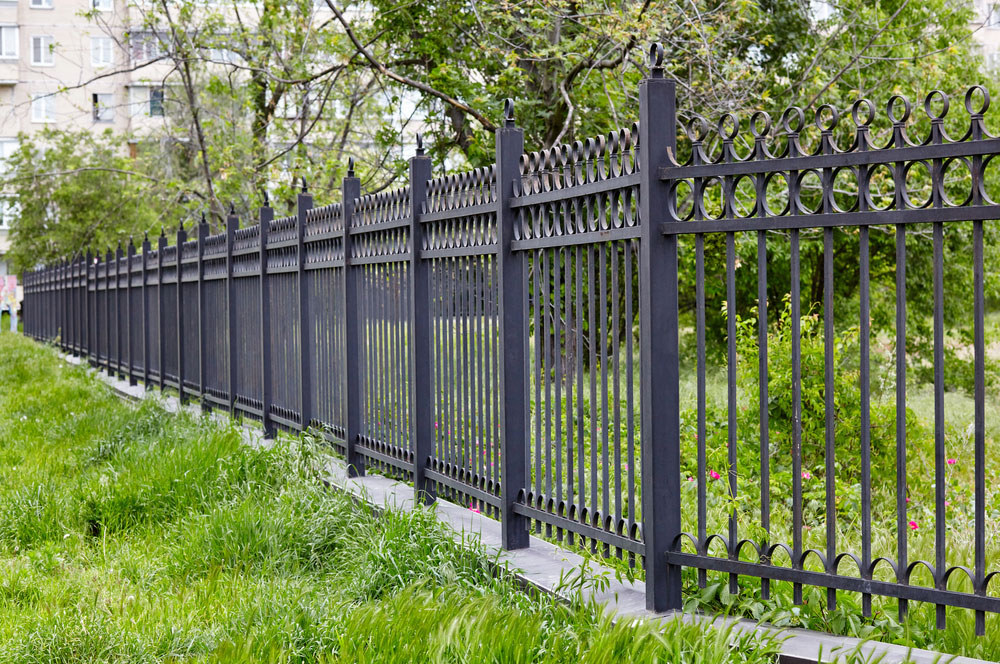 How Much Does Ornamental Aluminum Fencing Cost?
